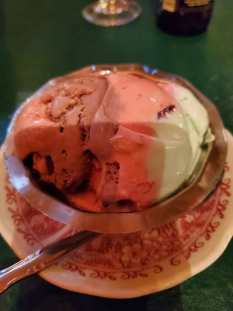 Spomoni Icecream